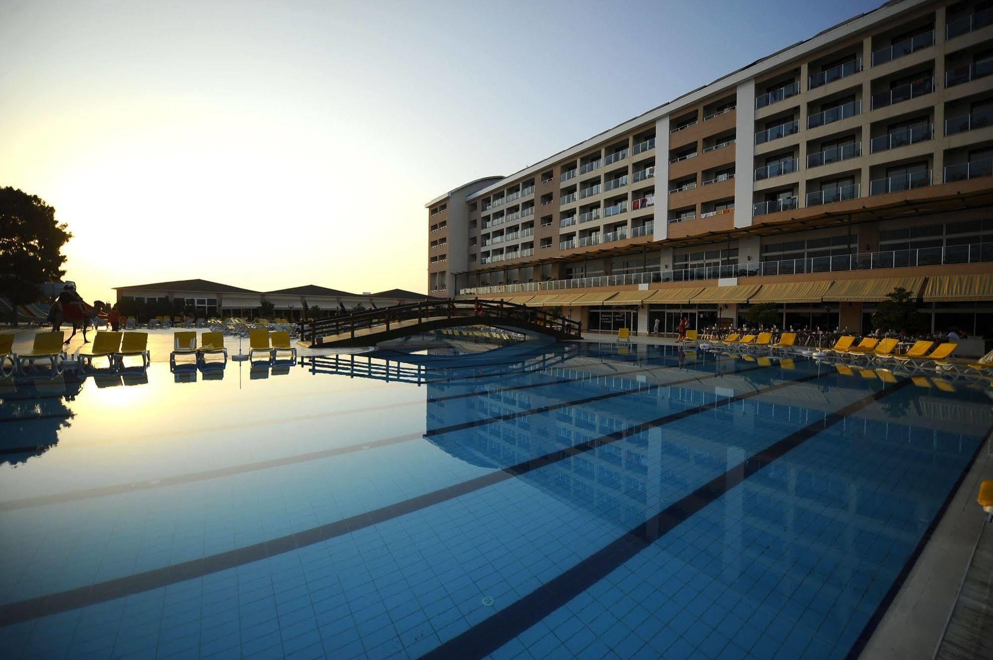 Casa Fora Beach Resort 시데 외부 사진