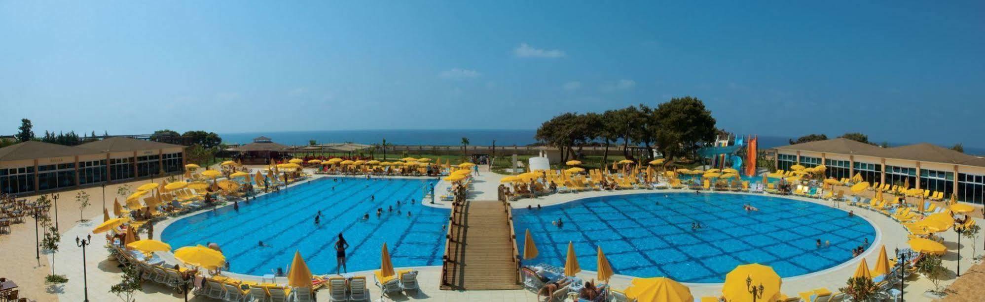 Casa Fora Beach Resort 시데 외부 사진